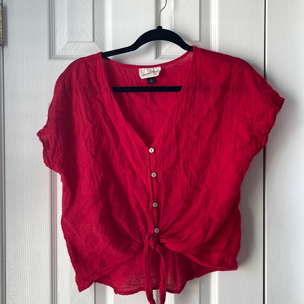 Universal Thread Top